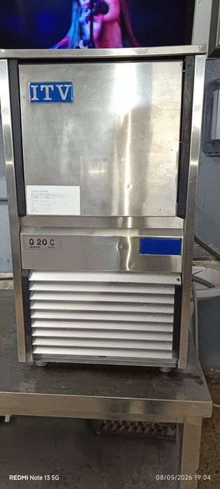 Máquina de gelo industrial ITV Q20C
