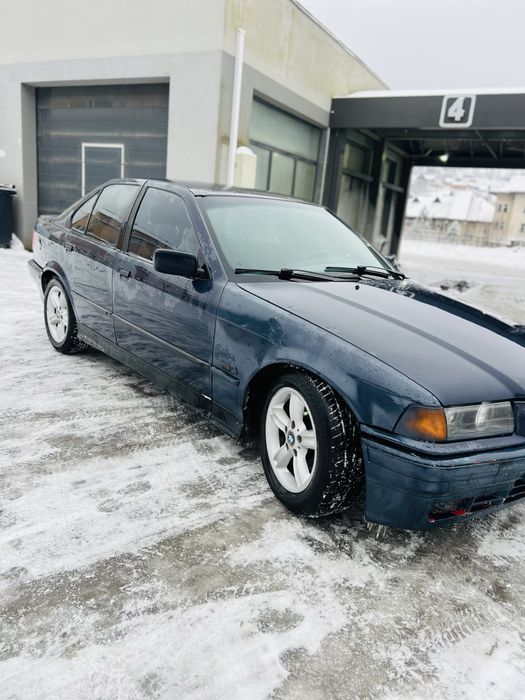 Продається БМВ Е36 1.8 Бензин на обмін 2500$