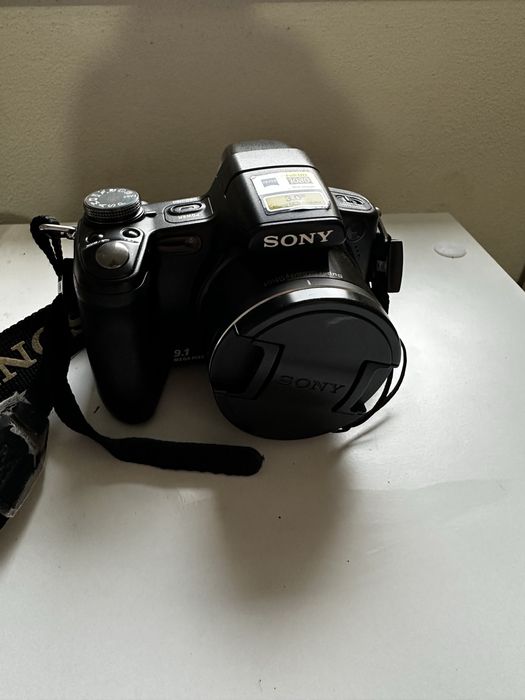 Sony Cyber-shot DSC-H50