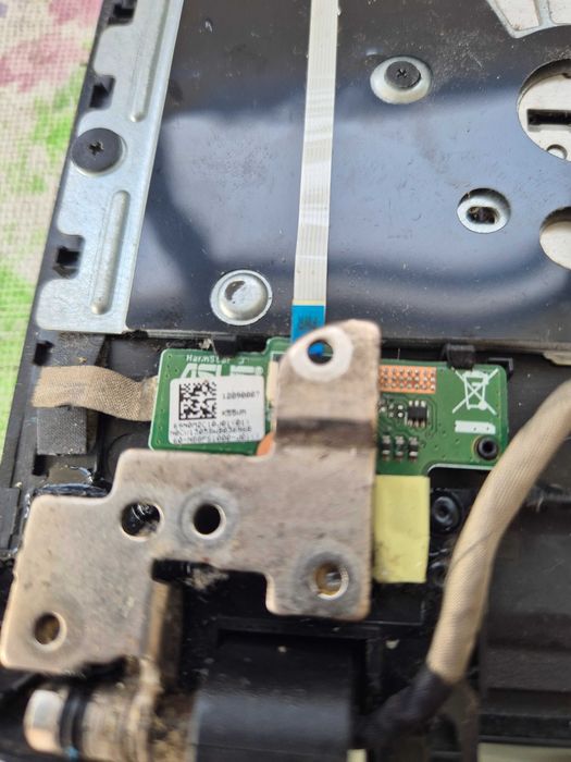 asus K52 teclado testado sem anomalia, indisponivel motherboard, restantes peças sob consulta
