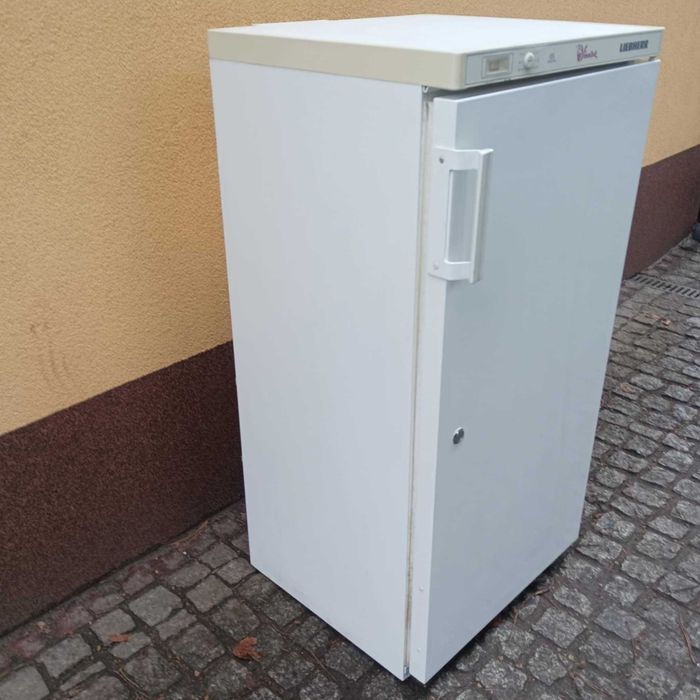 Chłodziarka Liebherr-4 półki - 232 l.