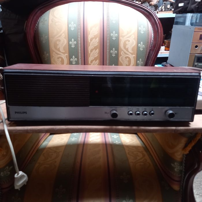 Radio    PHILIPS