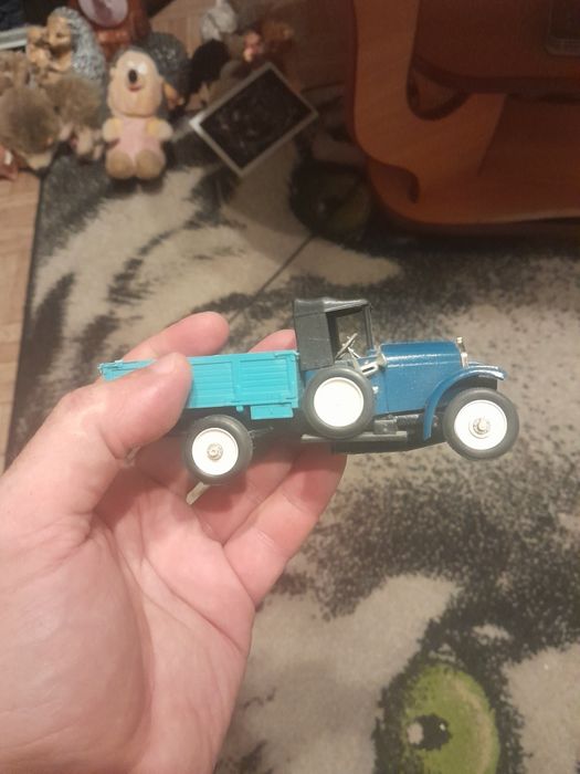 Модели машин 1:43