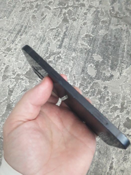 iPhone 12 iCloud на запчастини