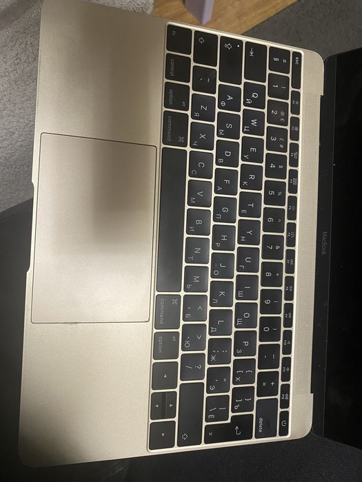 Apple Macbook 12 retina A1534 ( запчастини )