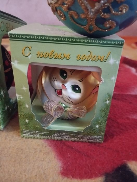 Продам новые новогоднии игрушки. По разумной цене.