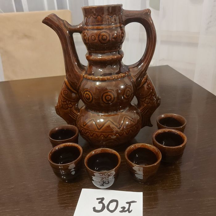 Ceramika PRL karafka i kubęczki