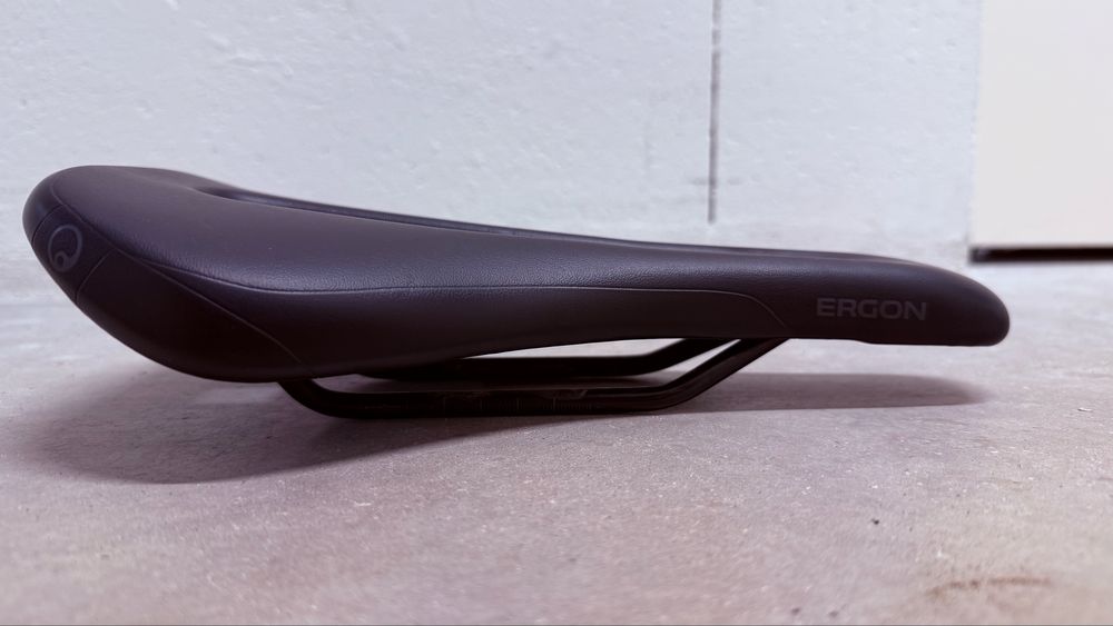 Banco de Bicicleta Ergon Enduro Comp – Preto – Como Novo