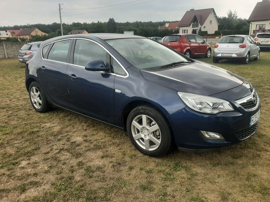 Opel Astra 1.4 zarejestrowana stan bardzo dobry