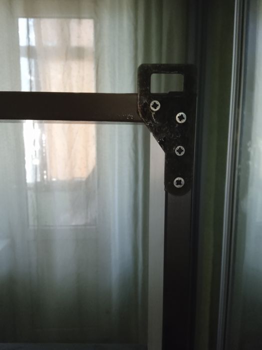 Універсальна поличка