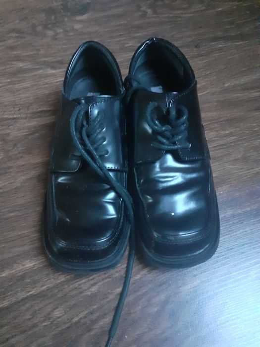 Buty dla chłopca wizytowe roz 32 stan bdb
