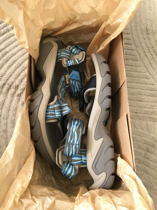 Sandały teva rozmiar 36