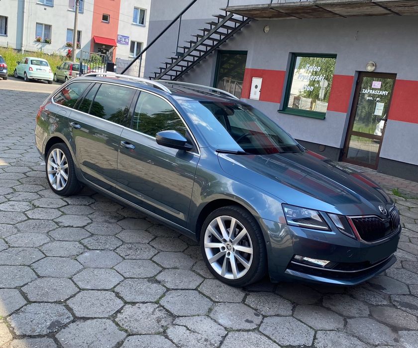 WYNAJEM Skoda Rapid Śląsk Astra Sharan Touran Passat 7 osobowe WYNAJEM