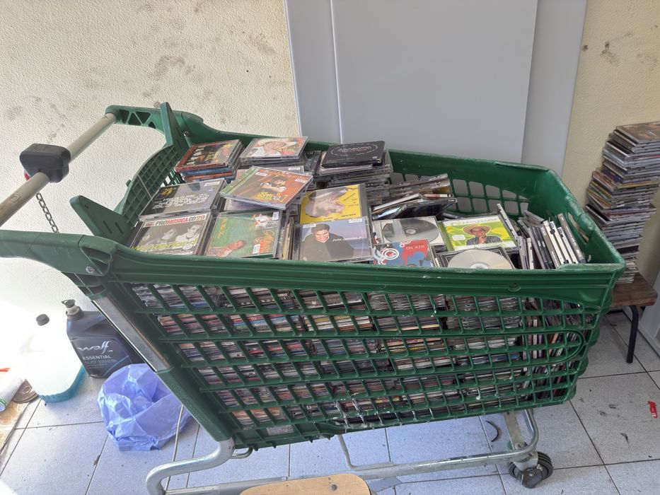 Material de som e cds