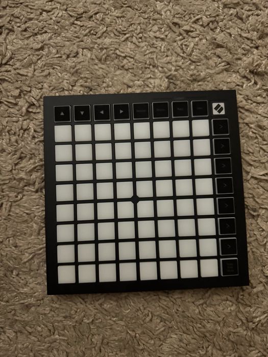 Абсолютно новый NOVATION Launchpad Mini MK3