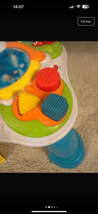 Mesa de atividades Chicco