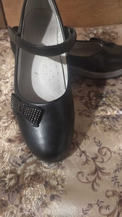 Туфлі чорні для дівчинки