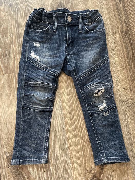 Продам джинси на хлопчика