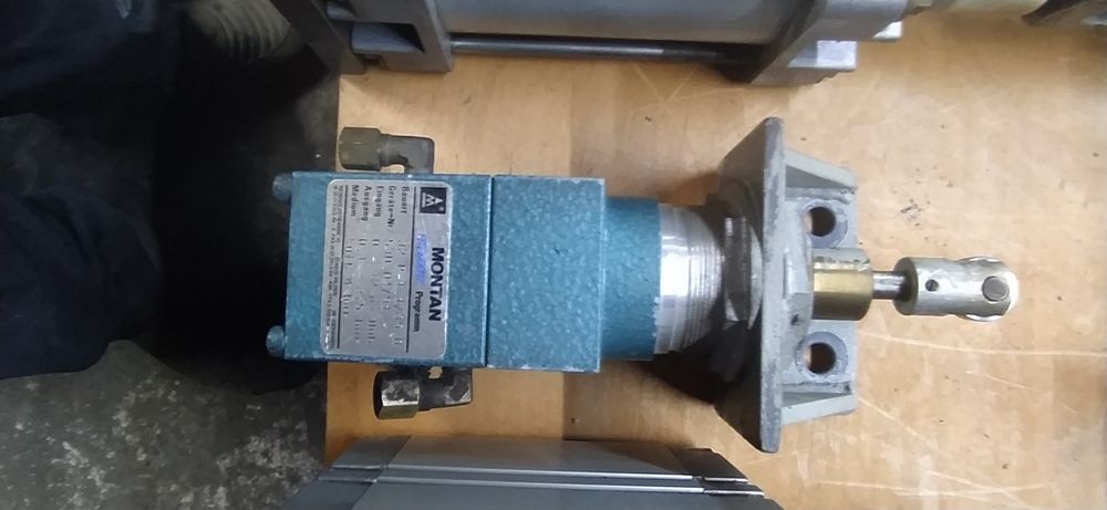 Пневмо цилиндри CAMOZZI  STORK  MECMAN