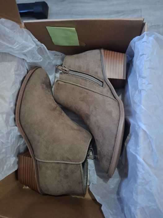 Vendo botas de mulher