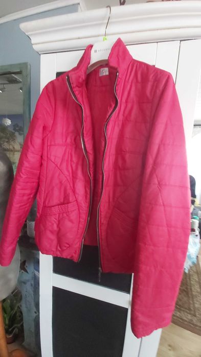 Kurtka pikowana  z kapturem