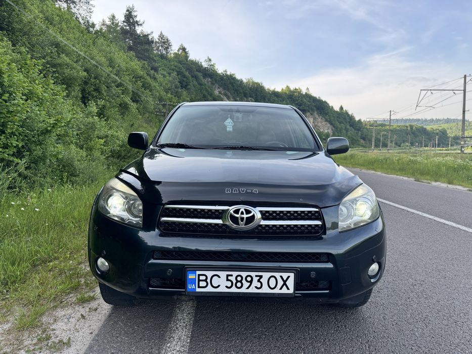 Продам власне авто toyota rav 4