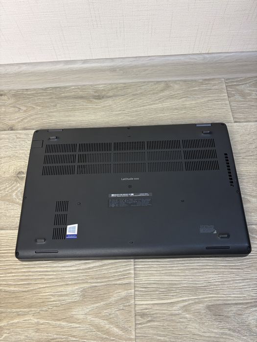 Ноутбук Dell Latitude 5500 I5-8365U, ОЗУ 8Gb, SSD 256Gb + Intel UHD, 15.6 Full HD, IPS