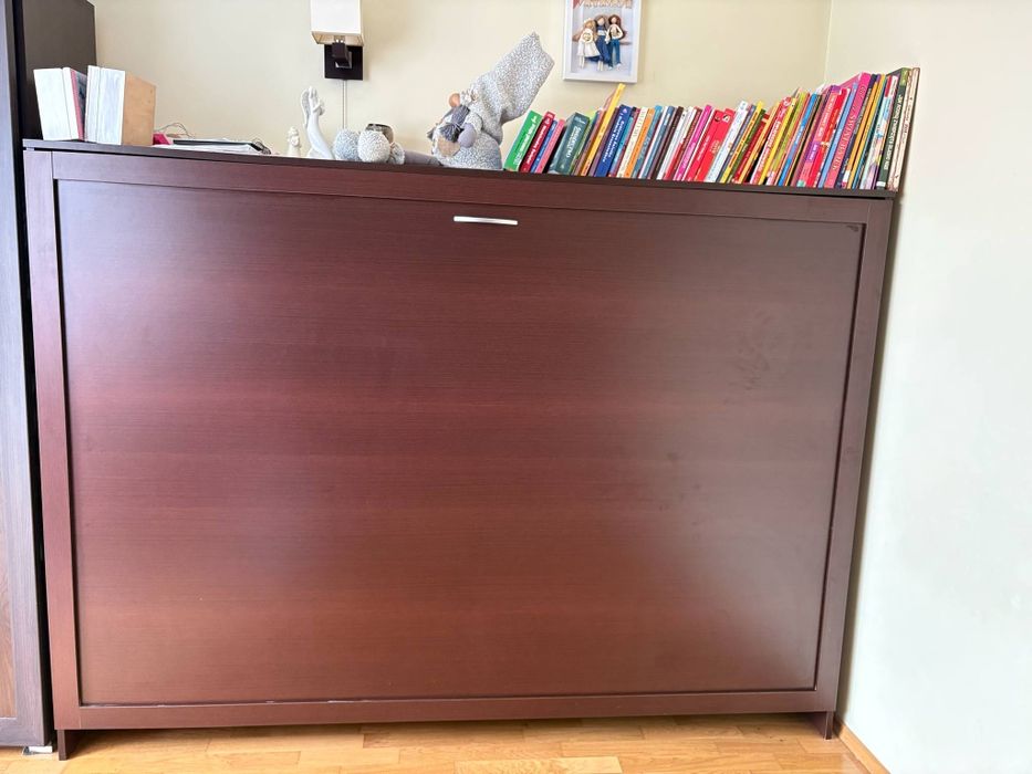 Łóżko sypianiane skladane w szafie 140x200