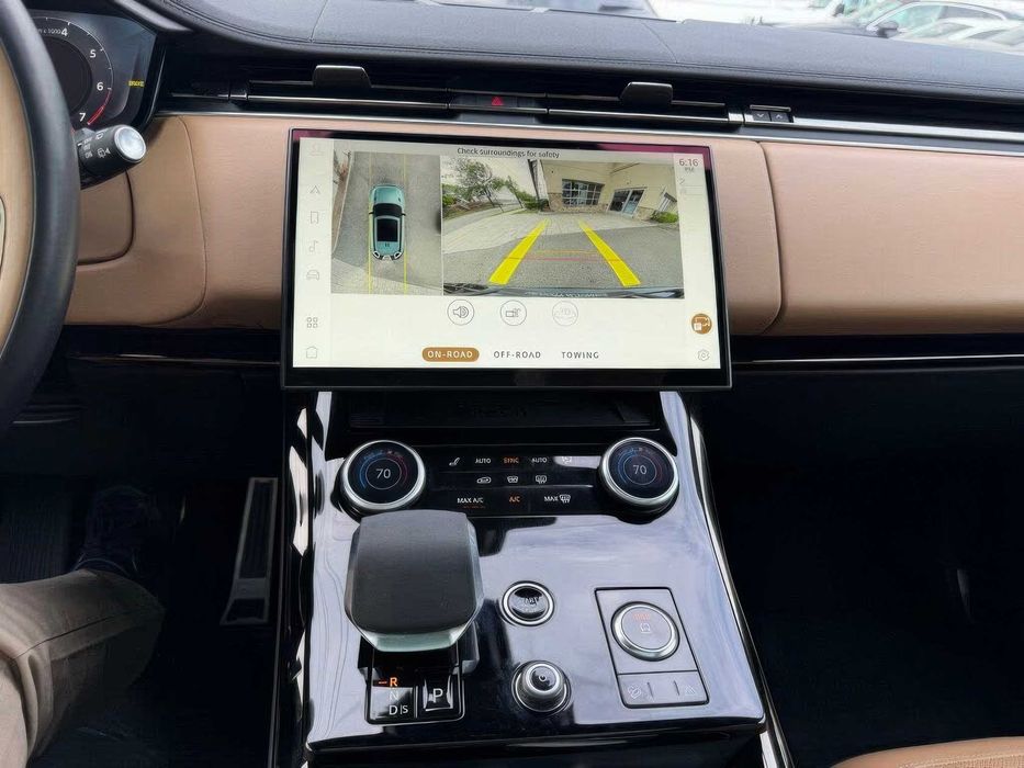Land Rover Range Rover Sport      2023