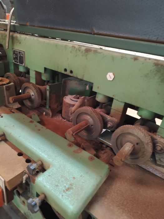 Molduradora Guilliet