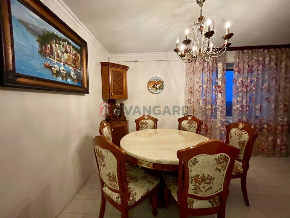 Розкішна 3-кім. квартира з видом на Дніпро, р-н Портовий