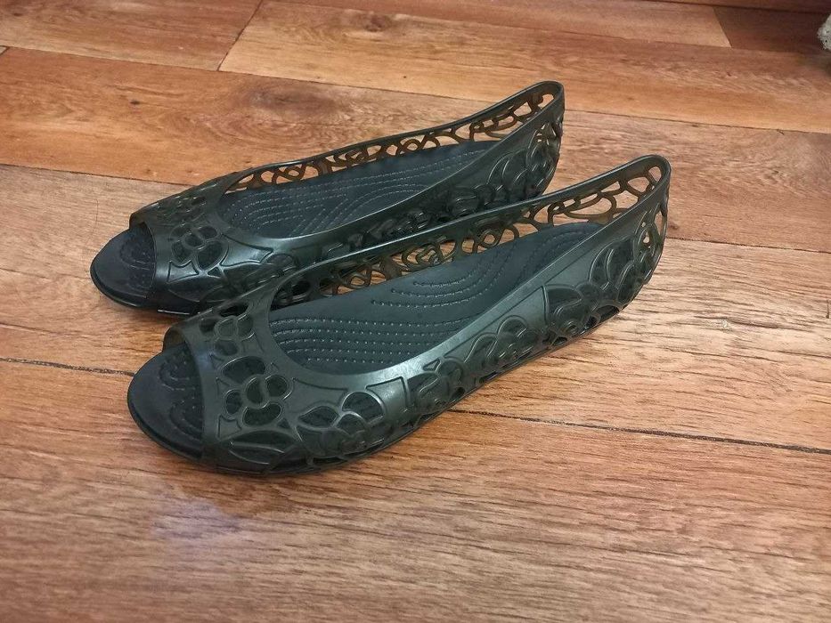 босоніжки crocs  р.38-39(w9)