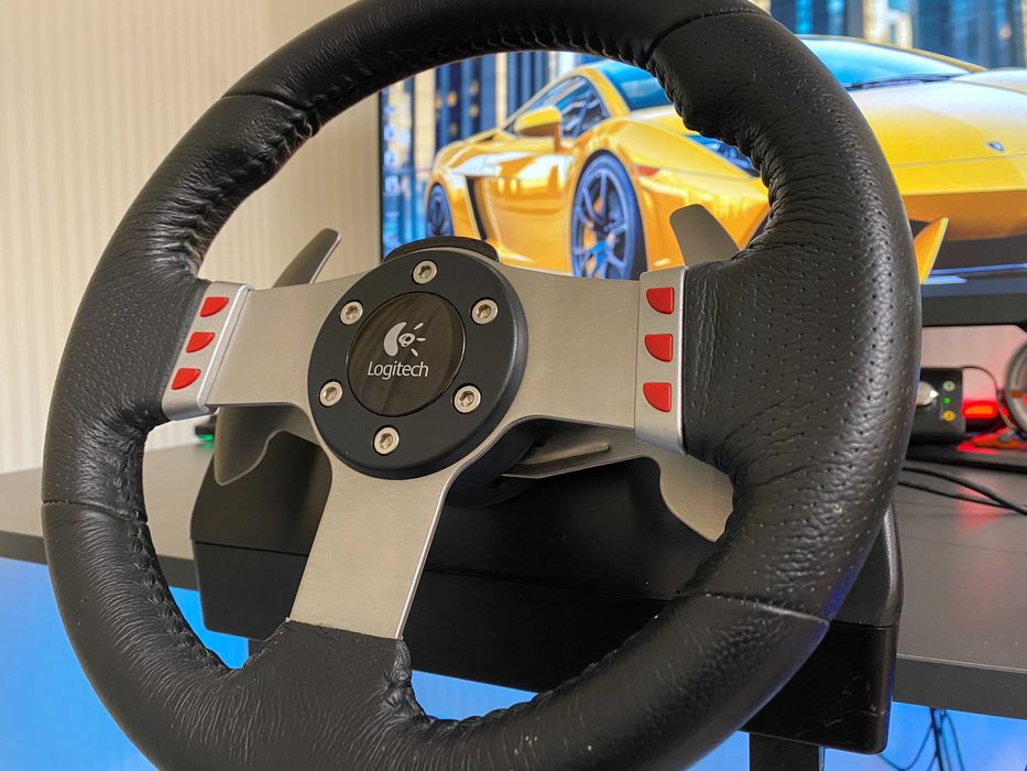 Logitech G27 Ігрове кермо