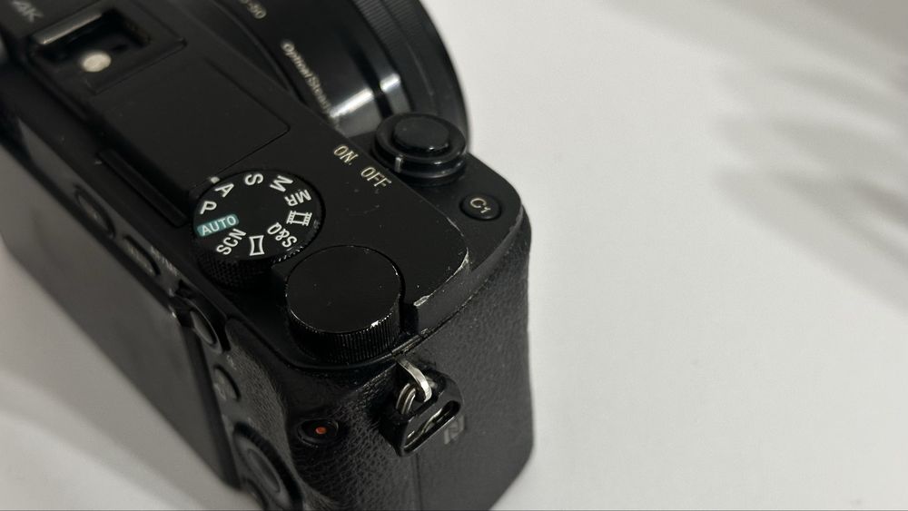 Sony a6400/ kit 16-55 3.5-3.6 / 5 батарей /торг
