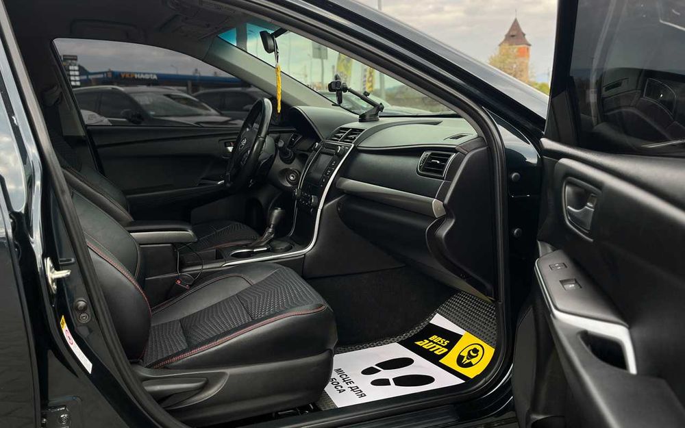 Toyota Camry 2015