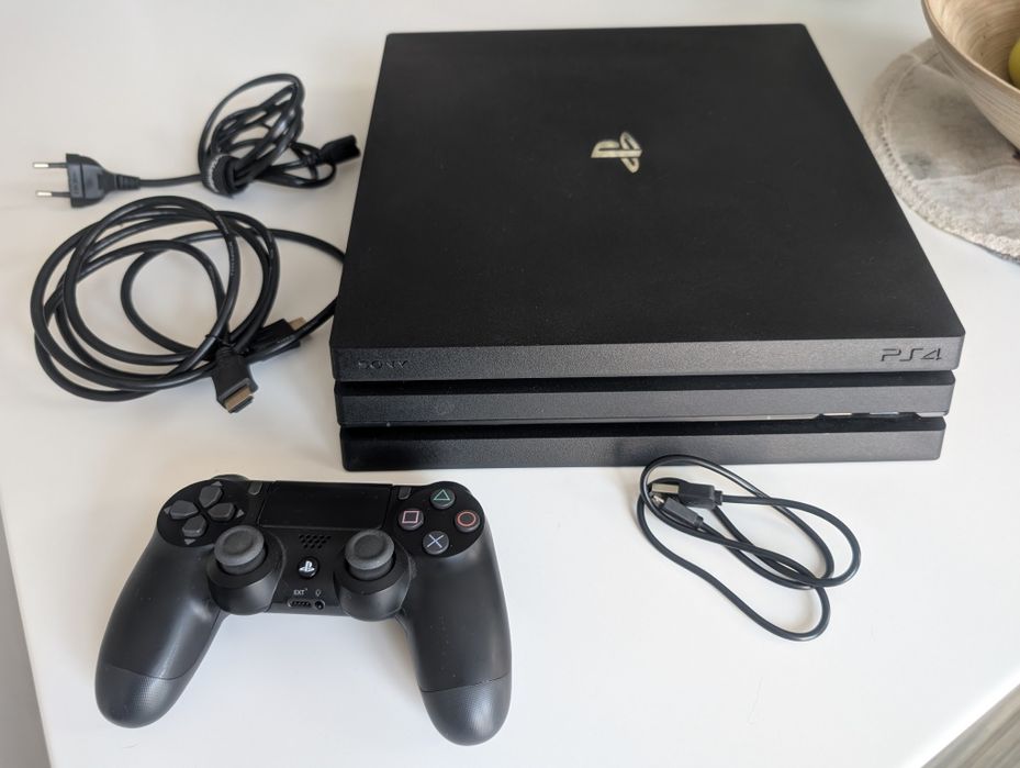 sony playstation 4 pro 7216 - купити приставки - Ціна на OLX.ua