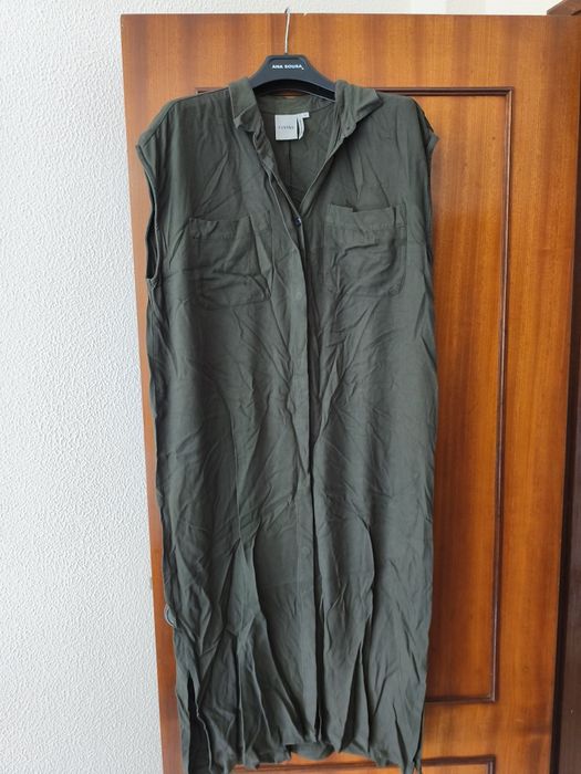 Vestido comprido verde tropa