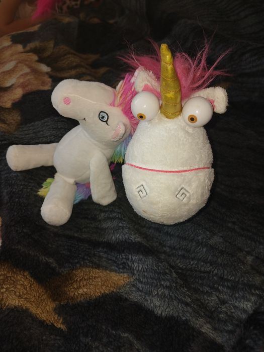 Дитячі іграшки, поні, єдинороги, конячки