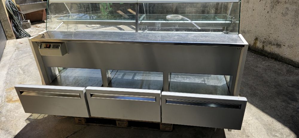 Vitrine frio para pastelaria