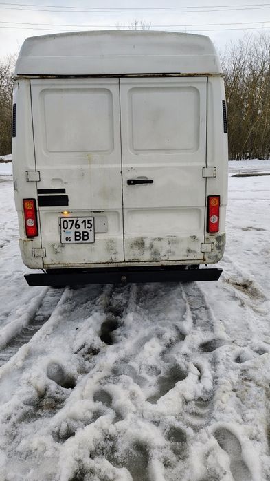 Мерседес МВ 100.