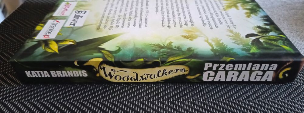 NOWA Książka "Woodwalkers. Przemiana Caraga".