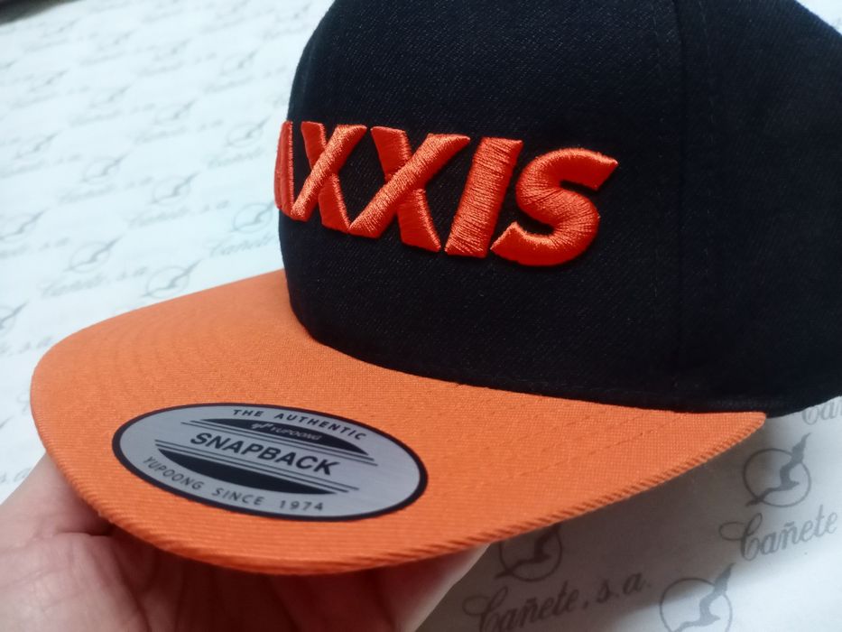 Кепка бейсболка Yupoong The Сlassics оригинал