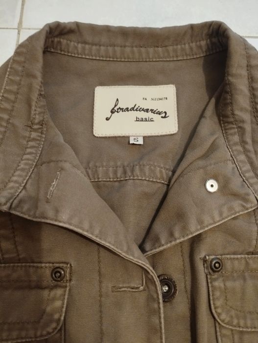 Blusão Caqui da Stradivarius - S