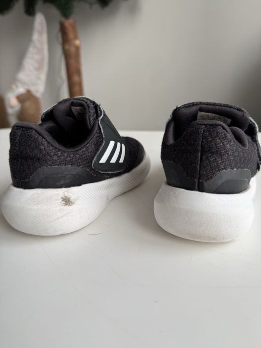 Кросівки Adidas, устілка 15,4 см