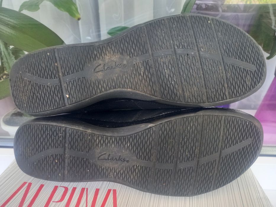 Шкіряні туфлі Clarks р.40