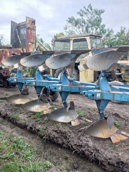 Pług rabewerk 4 skibowy