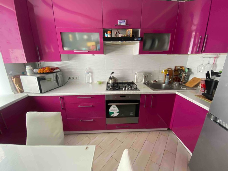 Двокімнатна квартира з автономним опаленням та сучасним ремонтом