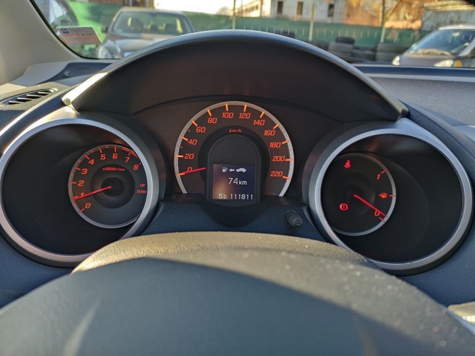 Honda Jazz 1.4 Benzyna 100KM Klimatronic, Alufelgi, Niski Przebieg