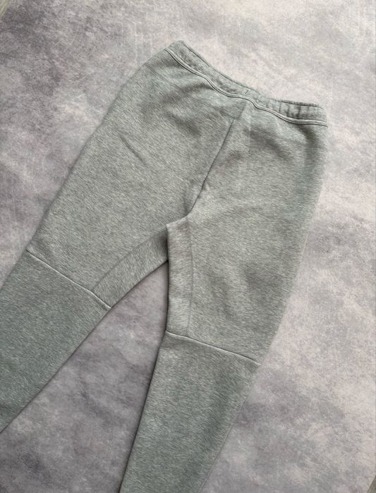 Штани Nike Tech Fleece