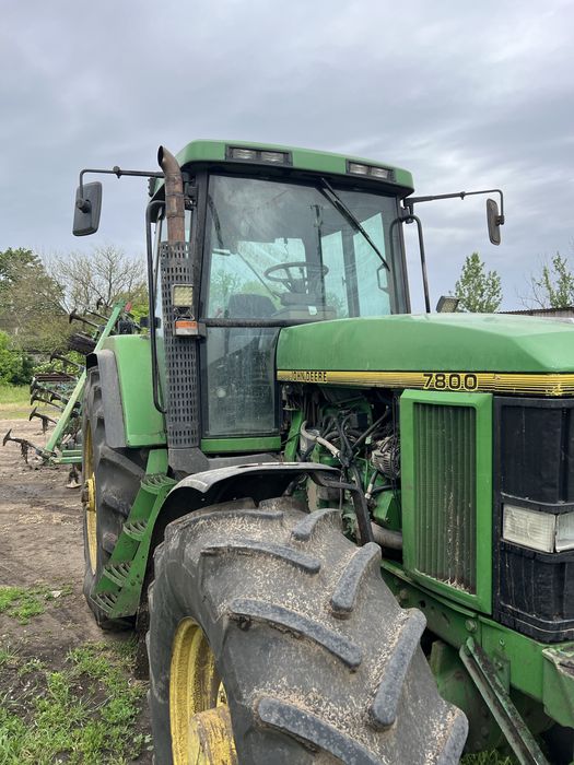 Трактор John Deere 7800